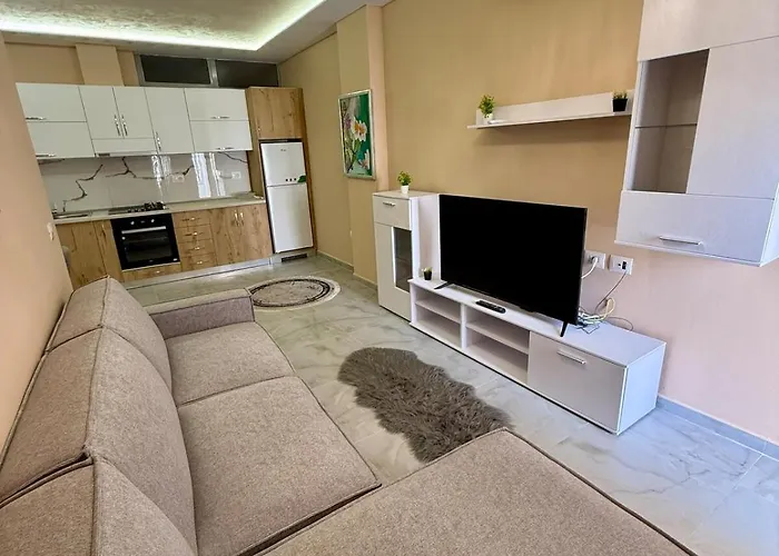 Ajan Alushani Appartement Golem (Tirana)